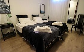 10B Gamla Laeknishusith Hg15108
